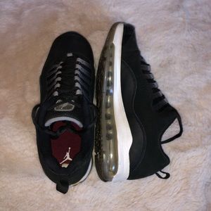 brand new bubble jordan’s🖤